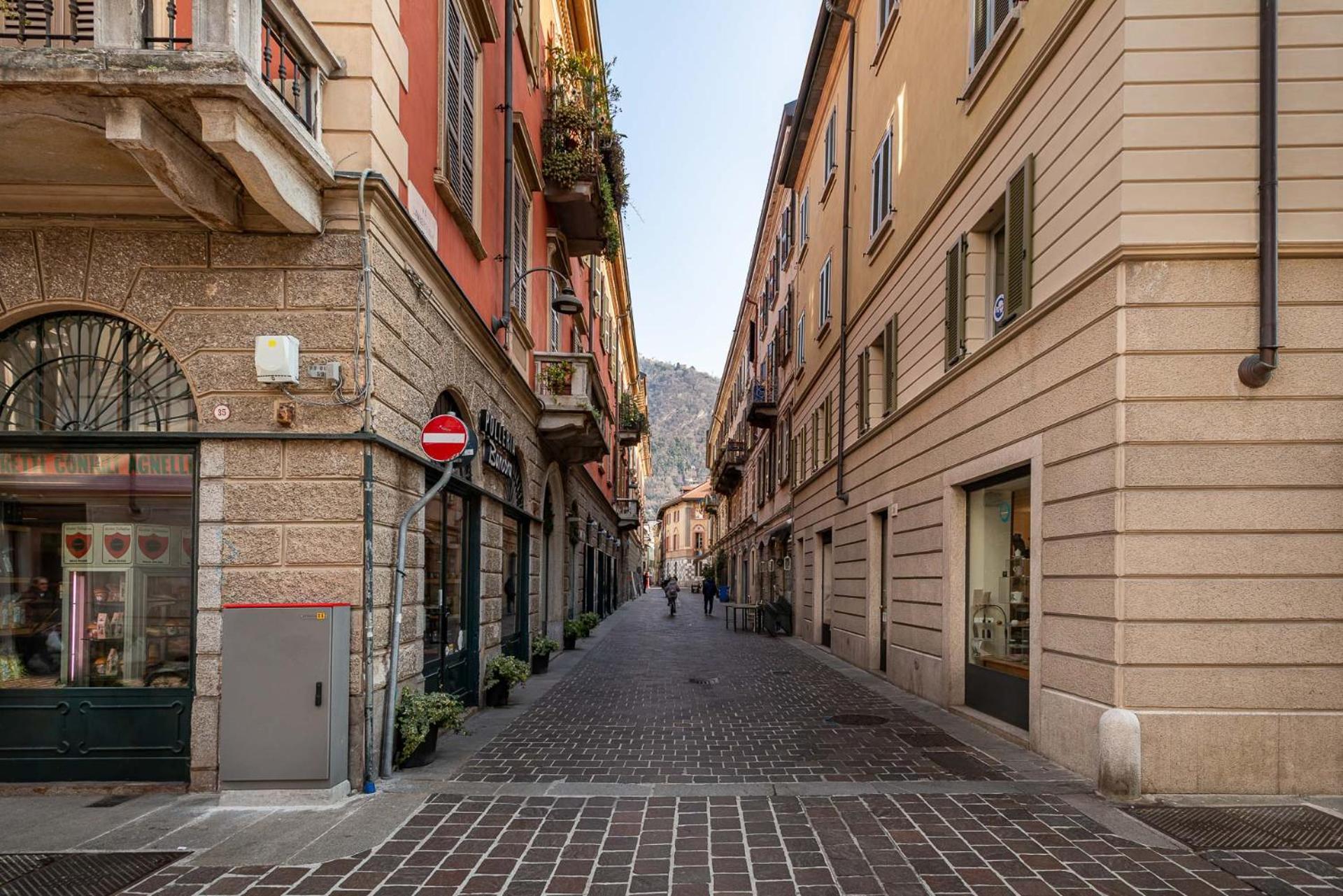 Appartamento Tivano In Centro Storico Como Exterior photo