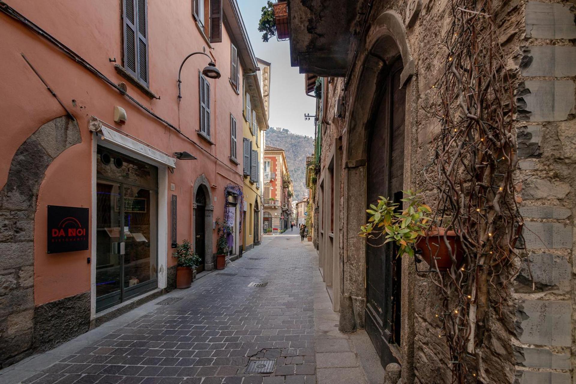 Appartamento Tivano In Centro Storico Como Exterior photo